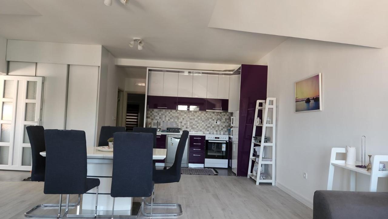 Apartmani Mia Sorajic Petrovac Exterior photo